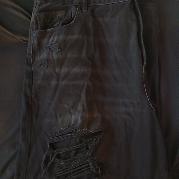 American Eagle Relaxed Mom Jean - Picture 8 of 10